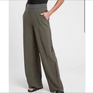 ATHLETA WIDE LEG ATHLETIC PANTS